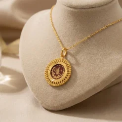 21K Gold Halo Quarter Lira Coin Frame Necklace - 2.48g - Sultan Gold - عقد برواز ربع ليرة هالة ذهب عيار 21 - 2.48 غرام - ذهب السلطان