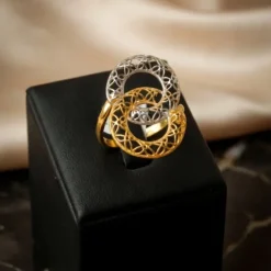 21K Two-Tone Twin Crescent Moon Bypass Ring - 4.44g - Sultan Gold - خاتم هلالين متقابلين لونين ذهب عيار 21 - 4.44 غرام - ذهب السلطان