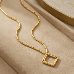 21K Gold Geometric Rhombus Drop Choker Necklace - 19.64g - Sultan Gold - عقد تشوكر معين هندسي ذهب عيار 21 - 19.64 غرام - ذهب السلطان