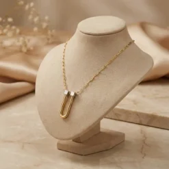 21K Two-Tone U-Link Horseshoe Necklace - 4.55g - Sultan Gold - عقد حدوة حصان لونين ذهب عيار 21 - 4.55 غرام - ذهب السلطان
