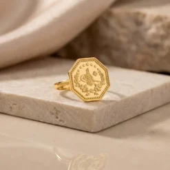 22K Heritage Octagonal Lira Coin Ring - 3.77g - Sultan Gold - خاتم ليرة مثمن ذهب عيار 22 - 3.77 غرام - ذهب السلطان