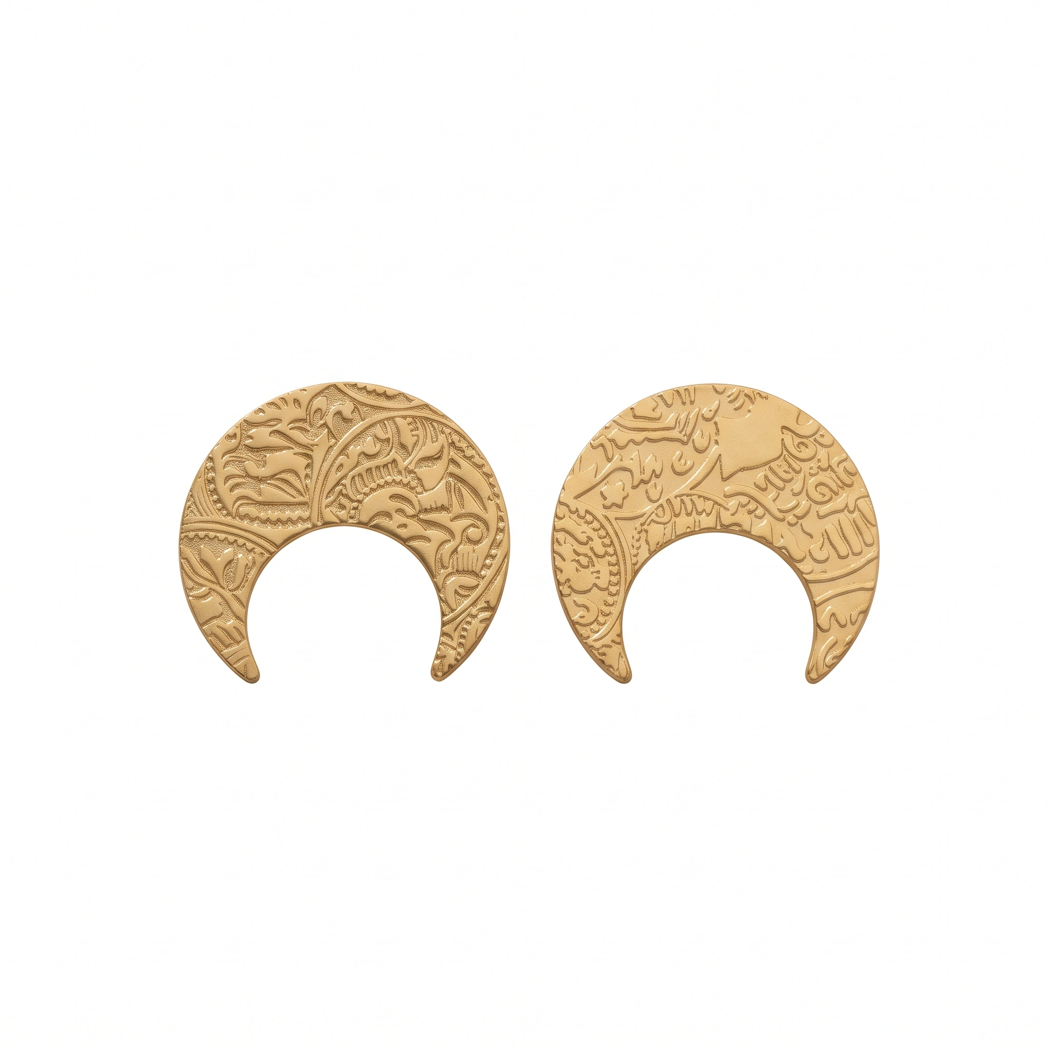 21K Heritage Textured Crescent Moon Earrings - 8.1g - Sultan Gold - أقراط هلالية تراثية منقوشة ذهب عيار 21 - 8.1 غرام - ذهب السلطان