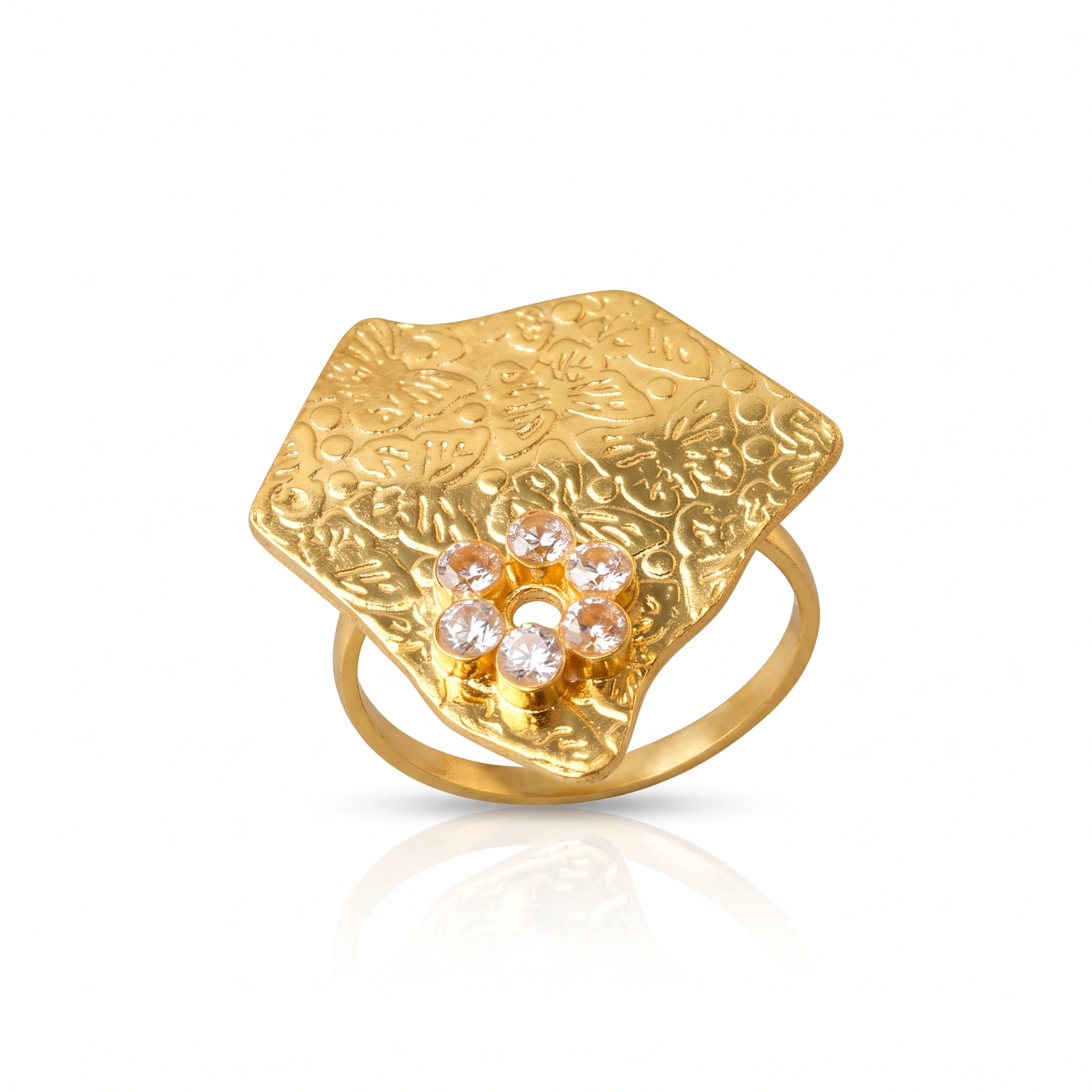 21K Gold Folded Wave Cluster Zircon Ring - 3.29g - Sultan Gold - خاتم مموج مرصع بالزركون ذهب عيار 21 - 3.29 غرام - ذهب السلطان