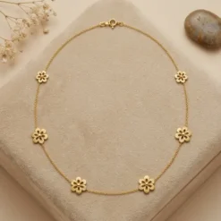 21K Gold Five-Flower Station Necklace - 5.56g - Sultan Gold - عقد محطات الورود الخمس ذهب عيار 21 - 5.56 غرام - ذهب السلطان