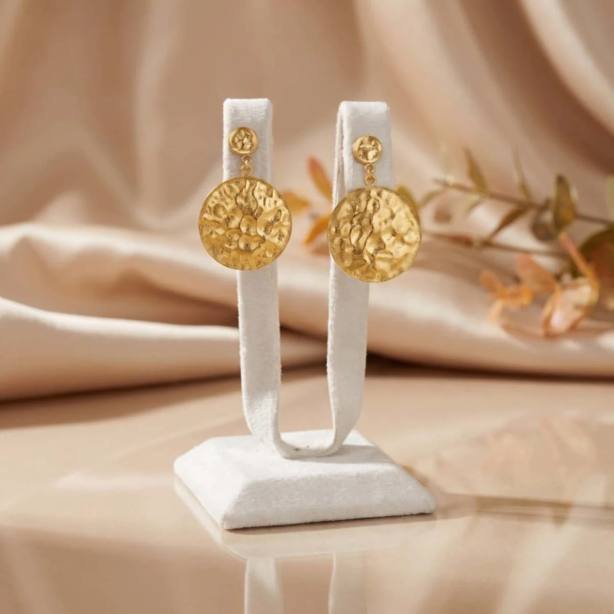 21K Hammered Round Gold Earrings - 19.09g - Sultan Gold - أقراط ذهب دائرية مطروقة فاخرة عيار 21 - 19.09 غرام - ذهب السلطان