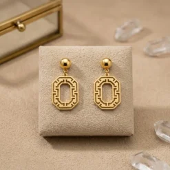 21K Gold Greek Key Cutout Door-Knocker Earrings - 4.57g - Sultan Gold - أقراط الزخرفة الإغريقية ذهب عيار 21 - 4.57 غرام - ذهب السلطان