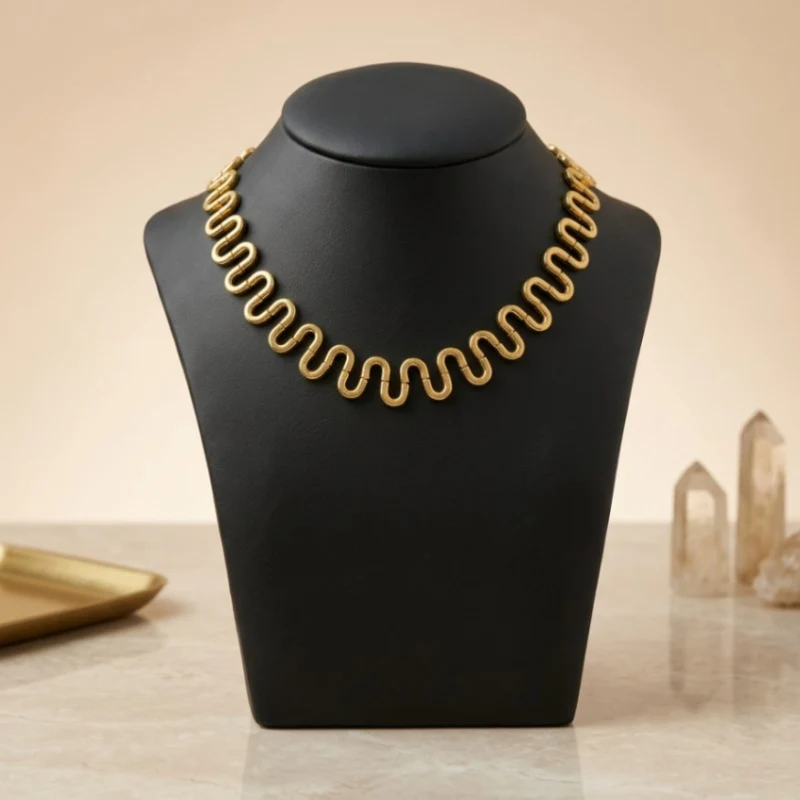 21K Gold Serpentine Wave Collar Choker Necklace - 34.38g - Sultan Gold - طوق تشوكر مموج عريض ذهب عيار 21 - 34.38 غرام - ذهب السلطان