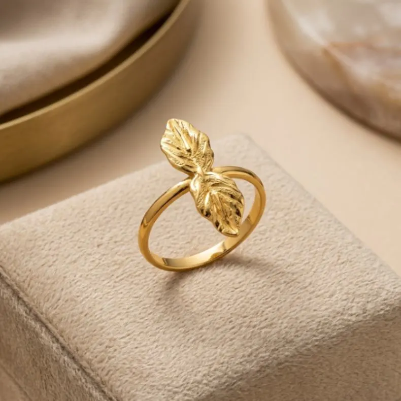 21K Gold Butterfly Leaf Bypass Ring - 2.63g - Sultan Gold - خاتم فراشة أوراق شجر ذهب عيار 21 - 2.63 غرام - ذهب السلطان