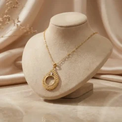 21K Gold Teardrop Coin Frame Zircon Halo Necklace - 9.07g - Sultan Gold - عقد برواز ليرة دمعة مرصع بالزركون ذهب عيار 21 - 9.07 غرام - ذهب السلطان