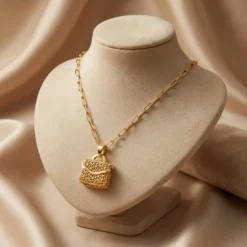 21K Gold Miniature Handbag Filigree Necklace - 3.36g - Sultan Gold - عقد شنطة يد مفرغة ذهب عيار 21 - 3.36 غرام - ذهب السلطان