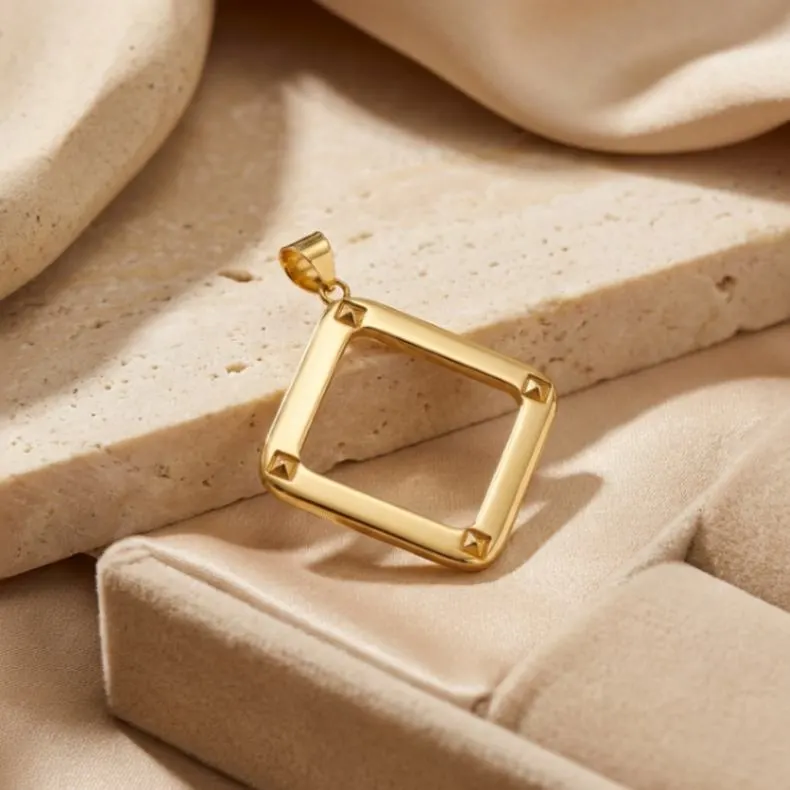 21K Gold Open Rhombus Geometric Pendant Necklace - 5.67g - Sultan Gold - عقد إطار معين هندسي ذهب عيار 21 - 5.67 غرام - ذهب السلطان