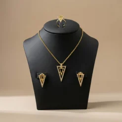 21K Romantic Heart Set - 18.8g - Sultan Gold - تعليقة قلب رومانسي ذهب عيار 21 - 18.8 غرام - ذهب السلطان