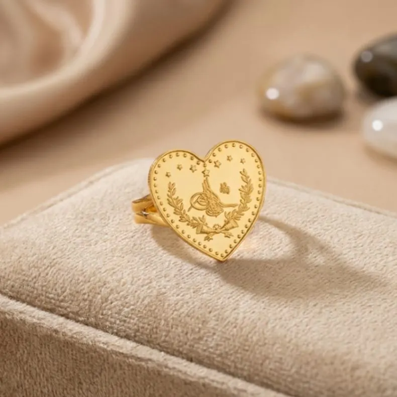 22K Heritage Lira Heart Coin Ring - 10.89g - Sultan Gold - خاتم ليرة شكل قلب ذهب عيار 22 - 10.89 غرام - ذهب السلطان