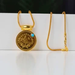 22K Heritage Lira Coin Pendant with Turquoise - 8.93g - Sultan Gold - تعليقة ليرة ذهب مرصعة بالفيروز عيار 22 - 8.93 غرام - ذهب السلطان