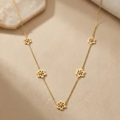21K Gold Five-Flower Station Necklace - 5.56g - Sultan Gold - عقد محطات الورود الخمس ذهب عيار 21 - 5.56 غرام - ذهب السلطان