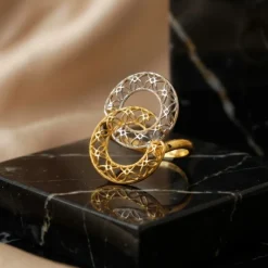 21K Two-Tone Twin Crescent Moon Bypass Ring - 4.44g - Sultan Gold - خاتم هلالين متقابلين لونين ذهب عيار 21 - 4.44 غرام - ذهب السلطان