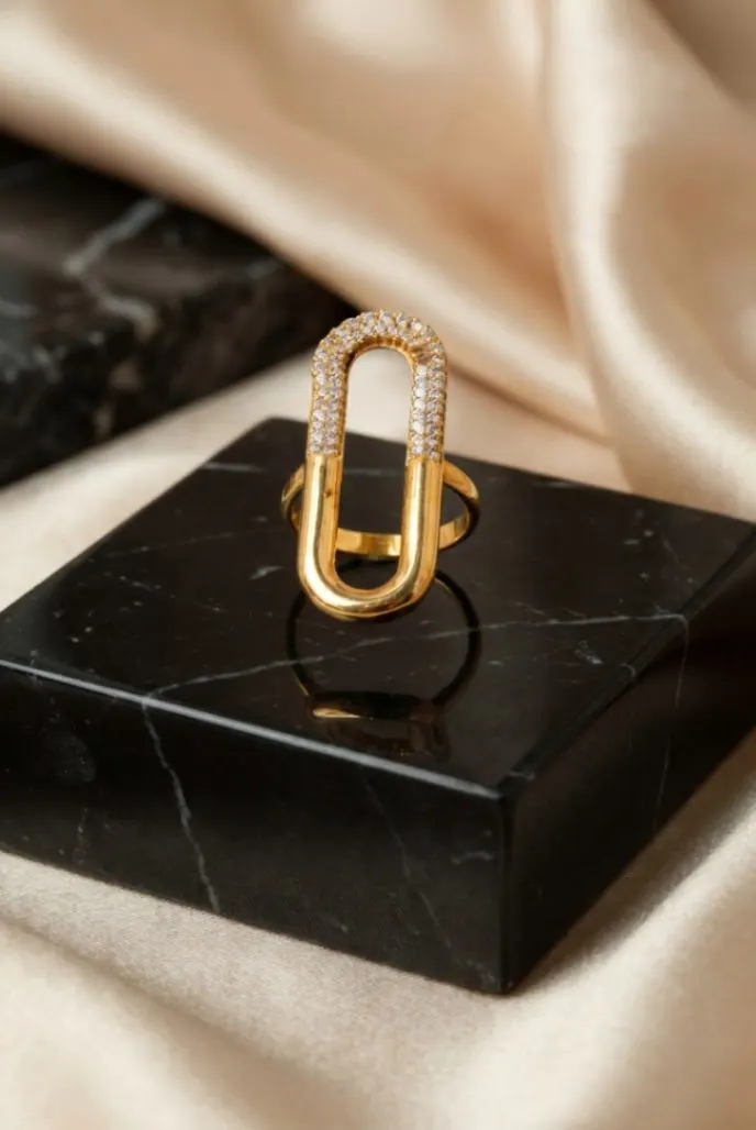 21K Gold Elongated Paperclip Pavé Ring - 4.75g - Sultan Gold - خاتم حلقة مستطيلة مرصعة بالزركون ذهب عيار 21 - 4.75 غرام - ذهب السلطان