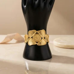 21K Heritage Lira Coin Gold Bangle - 39.34g - Sultan Gold - سوار بنجرة ليرة ذهب عيار 21 - 39.34 غرام - ذهب السلطان