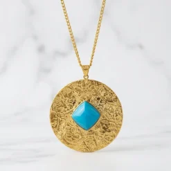 21K Gold Hammered Disc Turquoise Medallion Necklace - 14.29g - Sultan Gold - عقد قرص مطروق مع حجر فيروزي ذهب عيار 21 - 14.29 غرام - ذهب السلطان