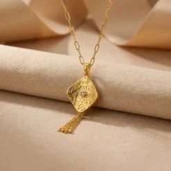 21K Gold Rhombus Filigree Tassel Drop Necklace - 1.44g - Sultan Gold - عقد معين مفرغ مع شراشيب ذهب عيار 21 - 1.44 غرام - ذهب السلطان