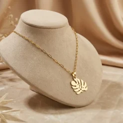 21K Gold Monstera Palm Leaf Pendant Necklace - 3.12g - Sultan Gold - عقد ورقة شجر مونستيرا ذهب عيار 21 - 3.12 غرام - ذهب السلطان