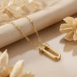 21K Gold Pavé Zircon U-Link Horseshoe Necklace - 5.38g - Sultan Gold - عقد حدوة حصان زركون ذهب عيار 21 - 5.38 غرام - ذهب السلطان