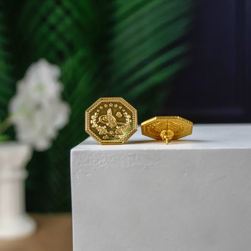 22K Heritage Octagonal Lira Coin Stud Earrings - 15.42g - Sultan Gold - أقراط ليرة مثمنة ذهب عيار 22 - 15.42 غرام - ذهب السلطان