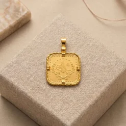 22K Heritage Scalloped Square Lira Coin Pendant - 10.95g - Sultan Gold - تعليقة ليرة مربعة موردة ذهب عيار 22 - 10.95 غرام - ذهب السلطان