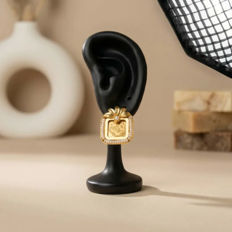 21K Heritage Square Lira Pearl Crown Earrings - 26.62g - Sultan Gold - أقراط ليرة مربعة مرصعة باللؤلؤ ذهب عيار 21 - 26.62 غرام - ذهب السلطان