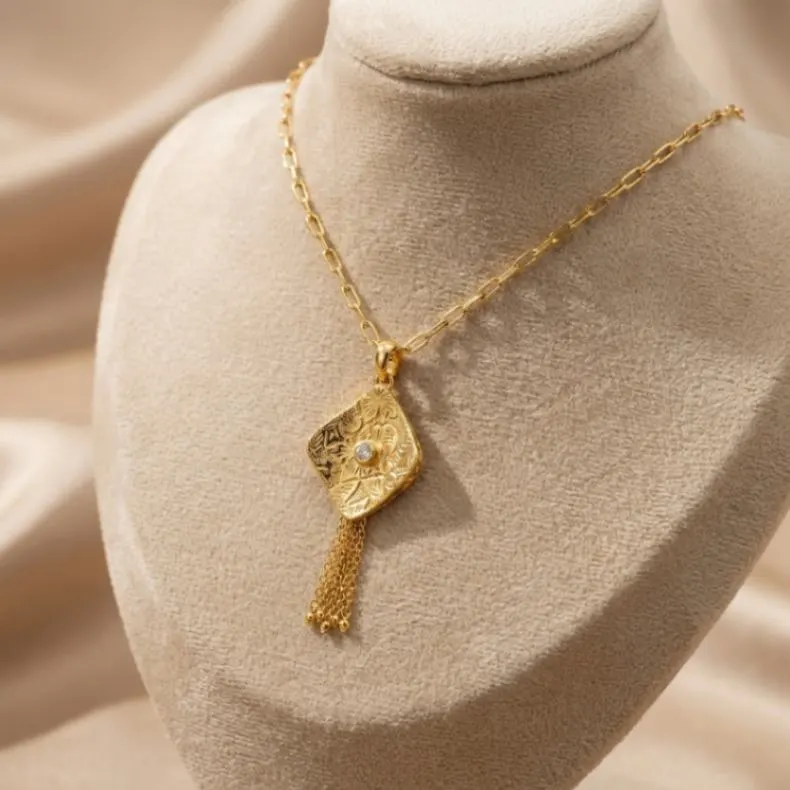 21K Gold Rhombus Filigree Tassel Drop Necklace - 1.44g - Sultan Gold - عقد معين مفرغ مع شراشيب ذهب عيار 21 - 1.44 غرام - ذهب السلطان