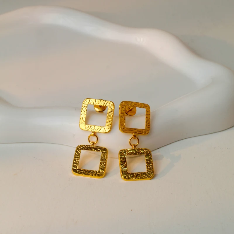 21K Geometric Square Link Gold Bracelet - 34.76g - Sultan Gold - سوار مربعات هندسية ذهب فاخر عيار 21 - 34.76 غرام - ذهب السلطان