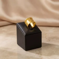 21K Wide Cutout Luxury Gold Cuff - 79.54g - Sultan Gold - سوار كف عريض ذهب ملكي عيار 21 - 79.54 غرام - ذهب السلطان