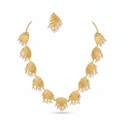 21K Shell & Pearl Luxury Gold Bracelet - 63.63g - Sultan Gold - سوار محار ولؤلؤ فاخر ذهب عيار 21 - 63.63 غرام - ذهب السلطان