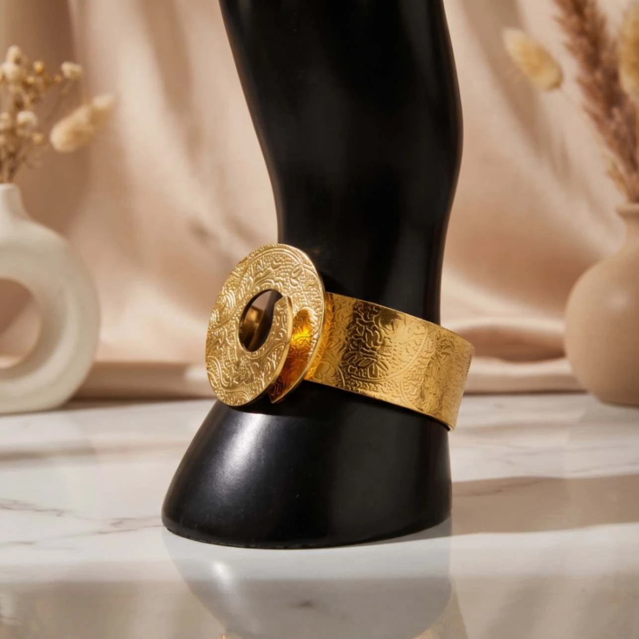 تعليقة الدائرة الذهبية عيار 21 - 46.93 غرام - Sultan Gold - ذهب السلطان