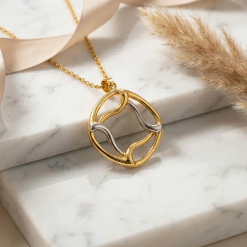21K Romantic Heart Pendant - 8.77g - الصورة 2