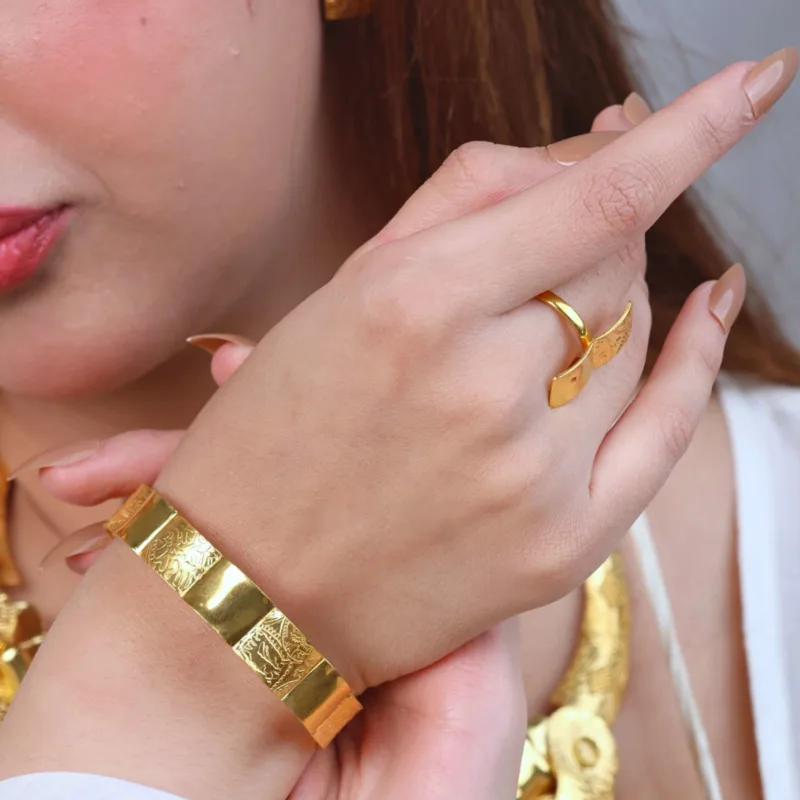 21K The Asaal Gold Set Features A Luxurious Design Inspired By Tribal And Ethnic Artistry - 77.83g - الصورة 3