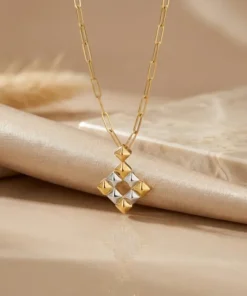 21K Romantic Heart Pendant - 2.66g