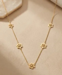 Alternative view of 21K Flower Necklace - 5.56g
