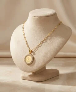 Alternative view of 21K Romantic Heart Pendant - 4.87g